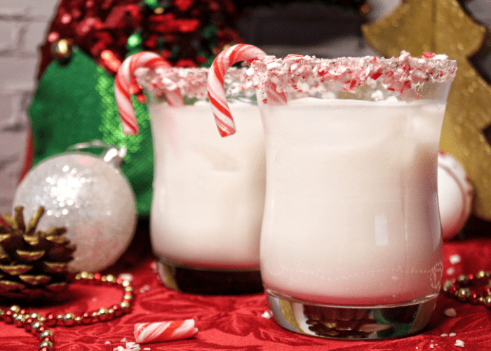 Peppermint White Russian Cocktail Featured Image