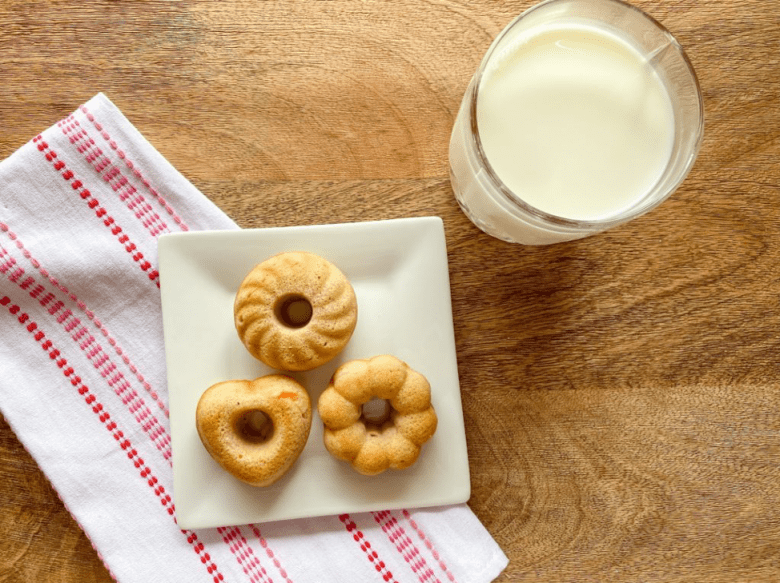 Baked Carrot Cake Donuts Featured Image