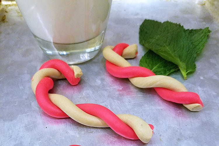 Eggnog Candy Cane Cookies Featured Image