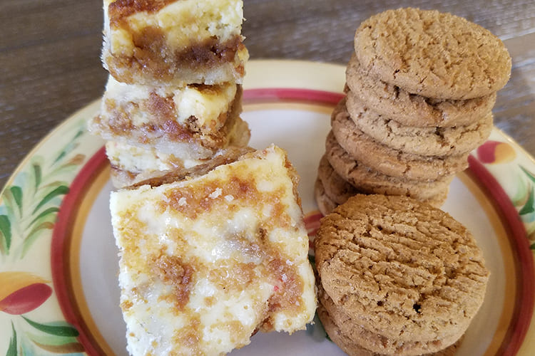 Gingersnap Cheesecake Bars Featured Image