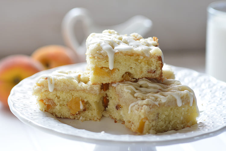 Peaches and Cream Crumb Cake Bars Featured Image