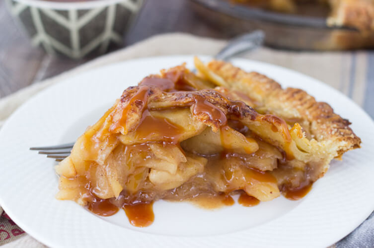 Caramel Apple Pie with Cheddar Cheese Crust Featured Image