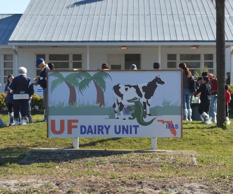 Tour a Dairy Farm this Weekend! Featured Image